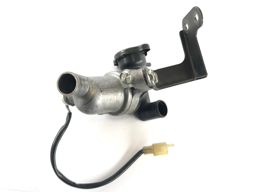 Suzuki GSX-R 1100 W GU75 C [1993] - Thermostat with housing and filler neck