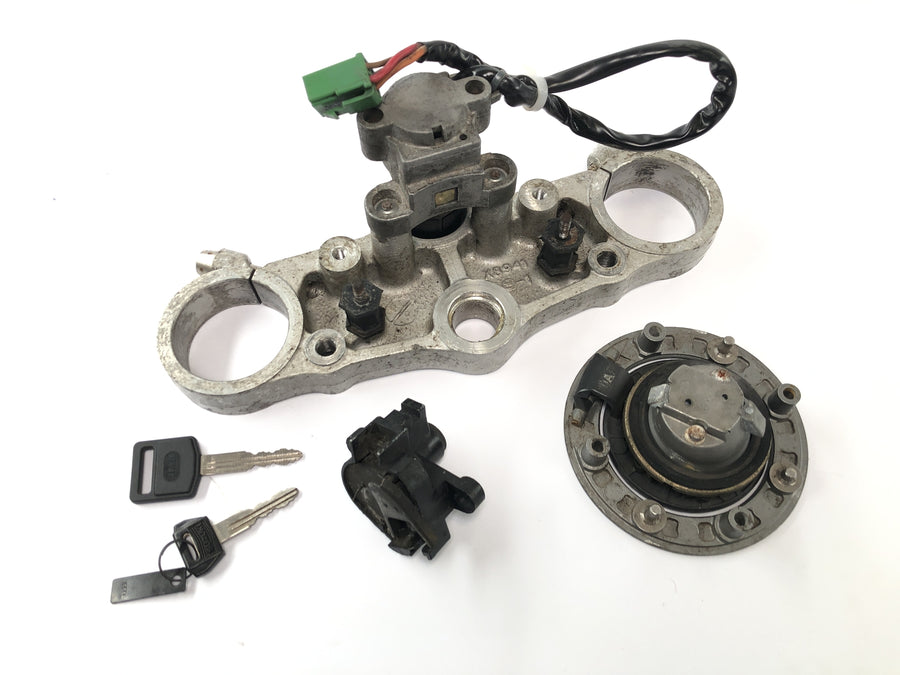 Suzuki GSX-R 1100 W GU75 C [1994] - Lock set fork bridge top tank lock seat lock
