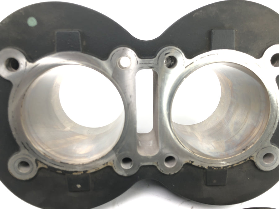 Triumph Bonneville T100 986MF [2012] - Cylinder with piston cylinder block cylinder unit