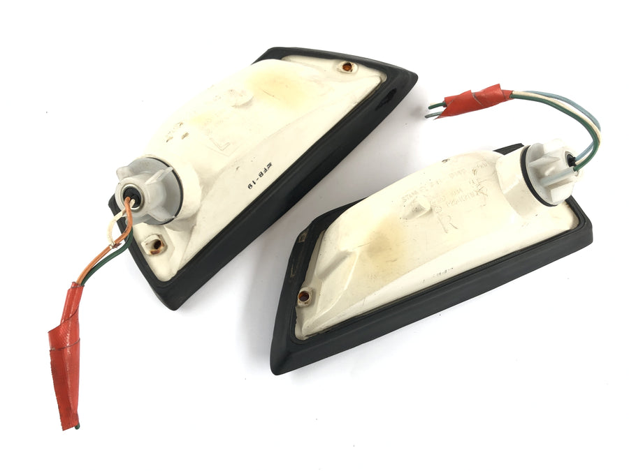 Honda Goldwing GL 1100 SC02 [1980] - turn signal cladding indicators on the left and right