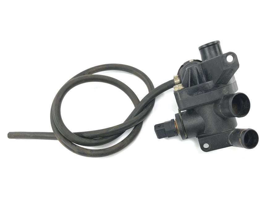 TRIUMPH DAYTONA 955I T595 [1998] - Coolant thermostat thermostat housing