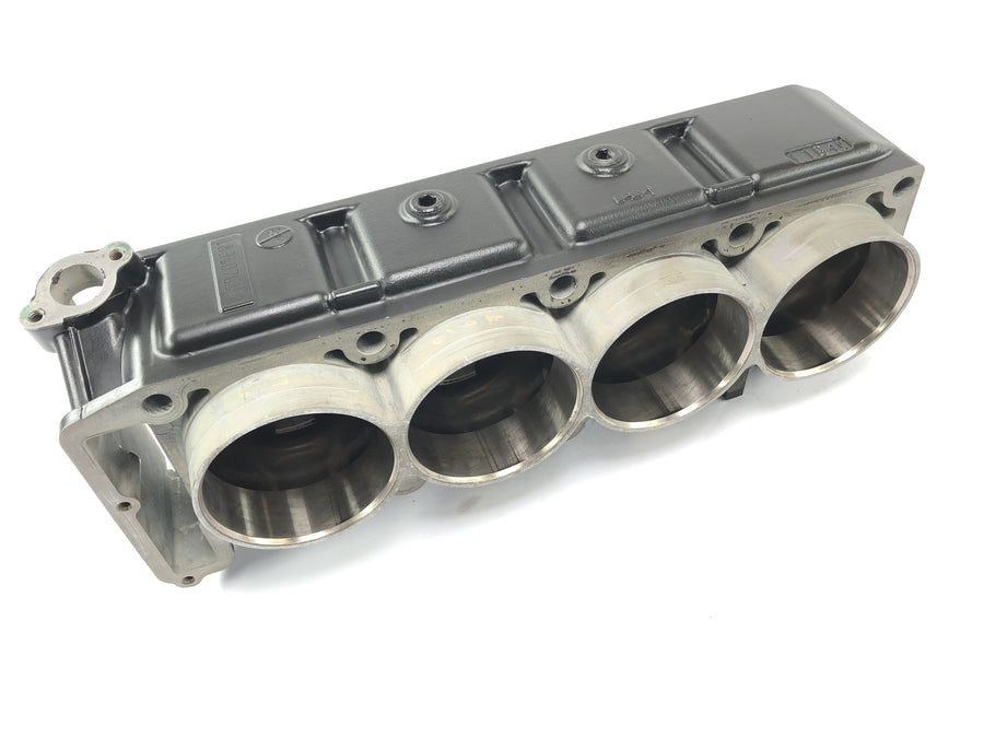 Kawasaki ZRX 1200 S ZRT20A [2002] - cylinder with pistons