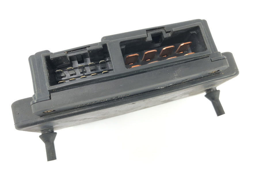 Kawasaki ZR7 ZR750F [1999] - Fuse Box Fuse Box Junction Box