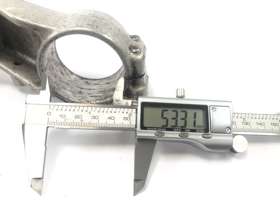 Yamaha YZF R1 RN01 [1998] - fork bridge below