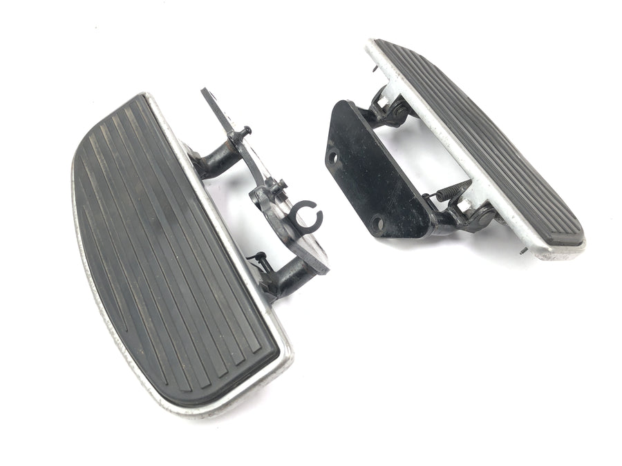 Kawasaki VN 1500 Classic VNT50D [2001] - footrest driver's headboard kick on the left and right