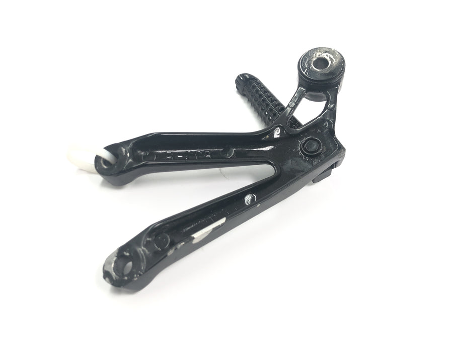 Yamaha YZF R1 RN04 [2001] - Footrest passenger footrest right