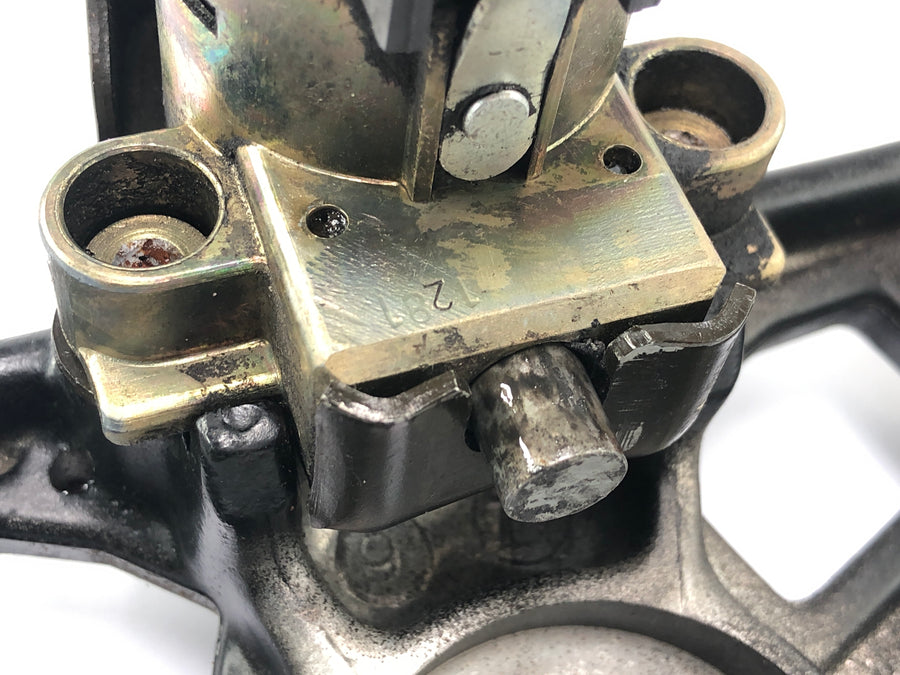 Honda CBX 750 RC17 [1984] - Gabel bridge at the top with ignition lock