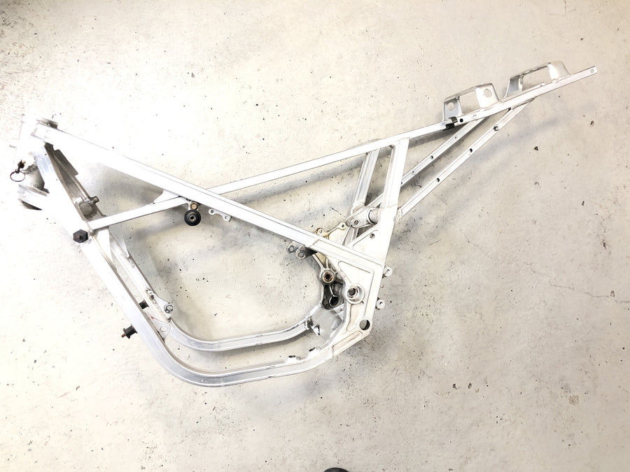Suzuki RG 250 Gamma GJ21D [1987] - Frame hoofdframe zonder papieren