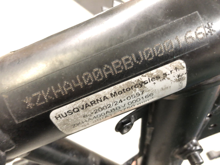 Husqvarna SM 630 A4 [2010] - Kader met papieren