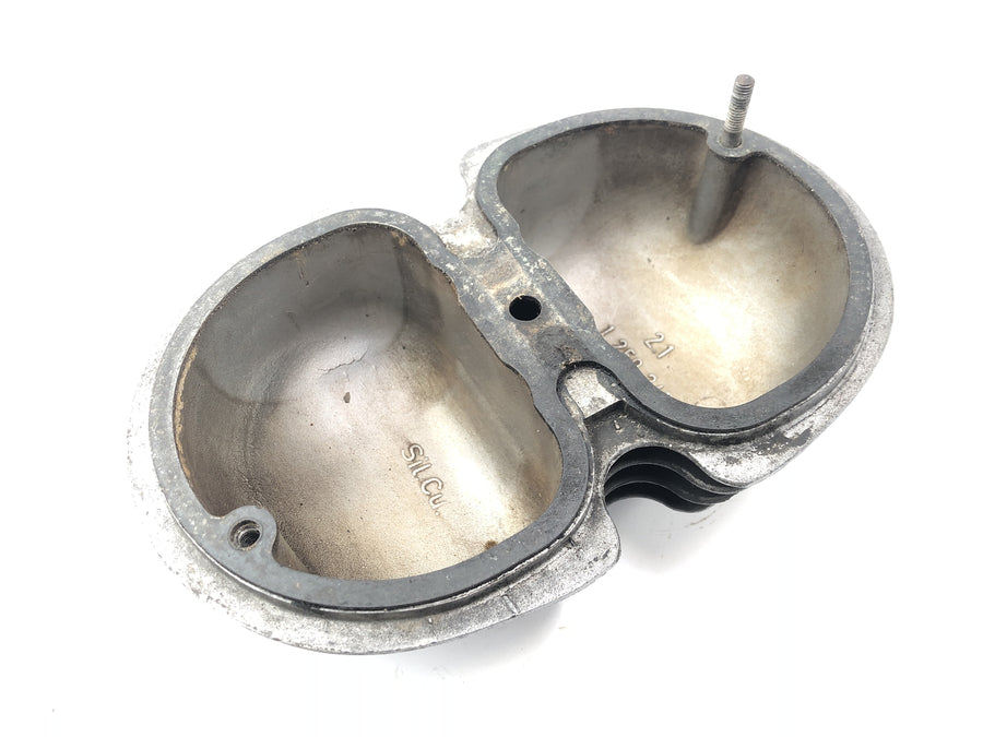 BMW R75/5 [1973] - Ventildeckel rechts