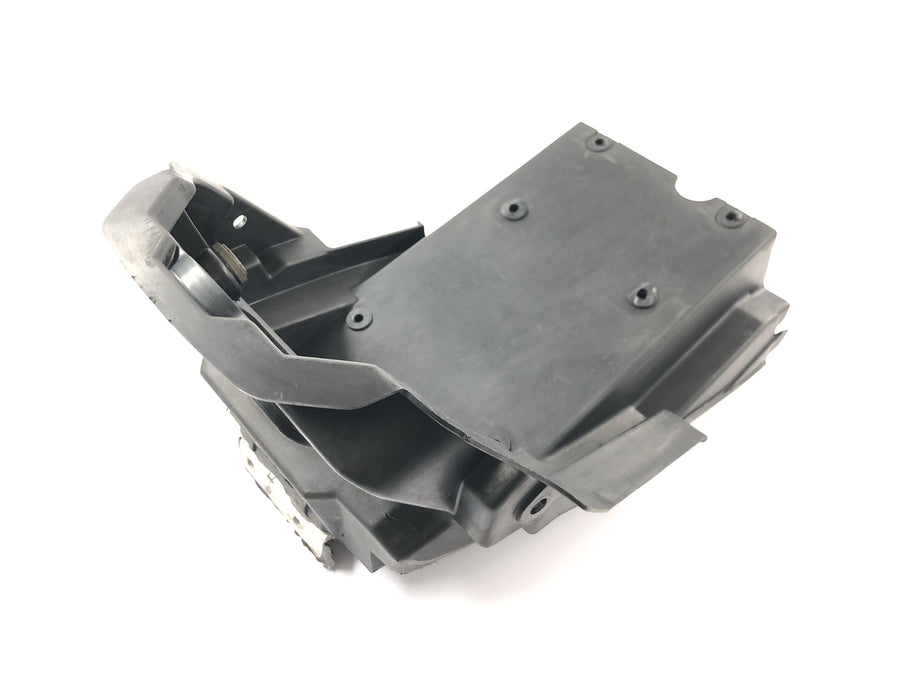 Kawasaki ZRX 1200 S ZRT20A [2001] - Rear inner panel, lower part, rear fender, taillight mount