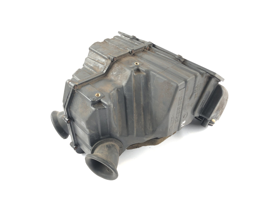 Triumph Speed ​​Triple 955i [1999] - Airbox