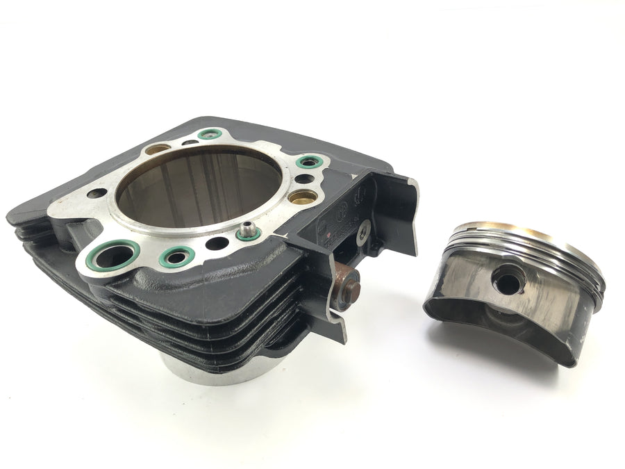 Ducati ST2 944 [1999] - Cilinder met Pistons Standing