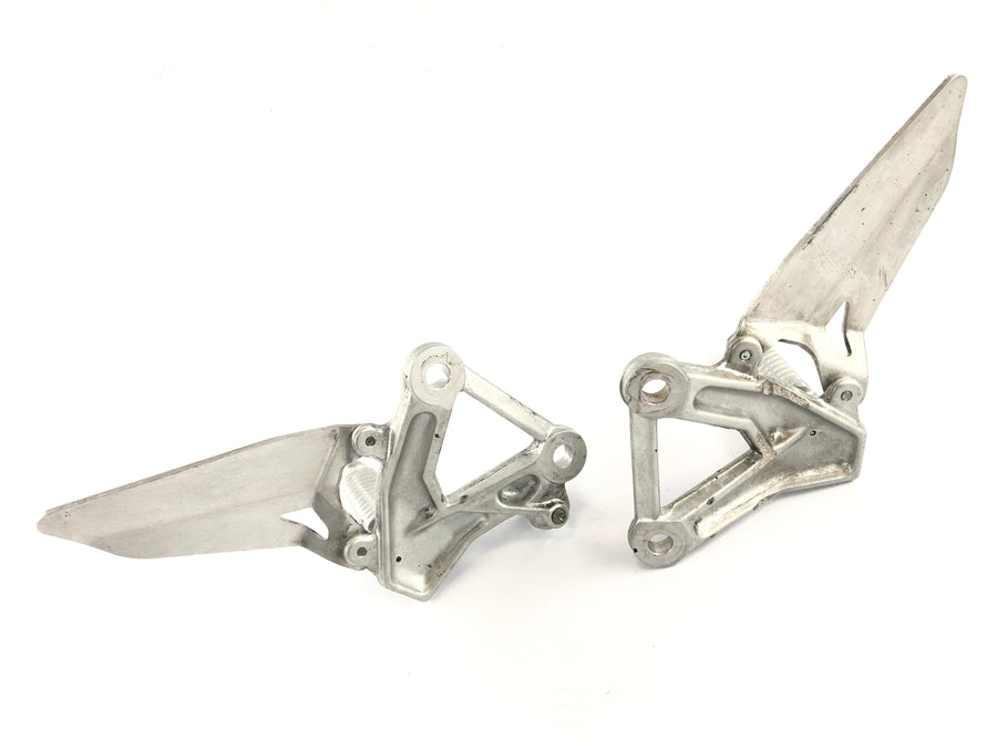 Ducati 1098 S H7 [2009] - driver's footrests left and right