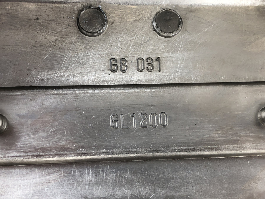 Honda Goldwing GL 1200 SC14 [1988] - Valve cover cylinder head cover left