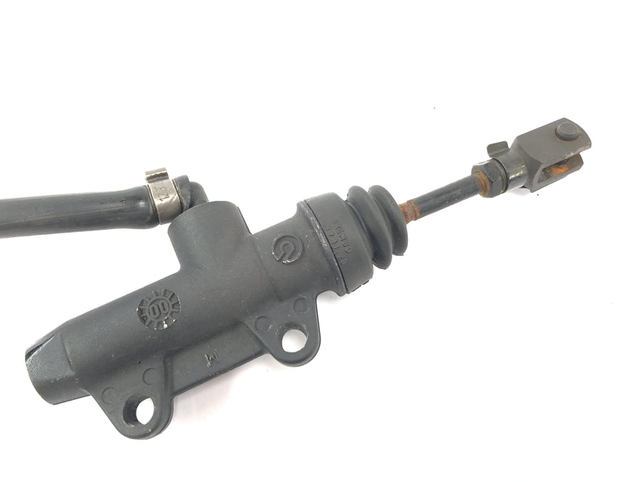 BMW F 650 GS R13 [2002] - brake pump behind
