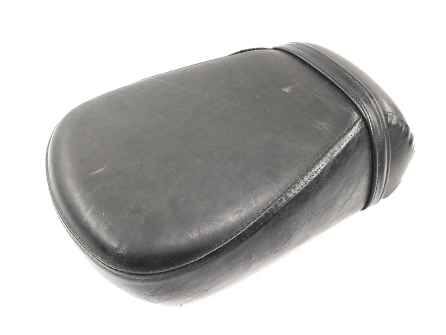 Kawasaki VN 1500 Classic VNT50D [2001] - Selch Motorcycle Case Motorcycling pillow behind