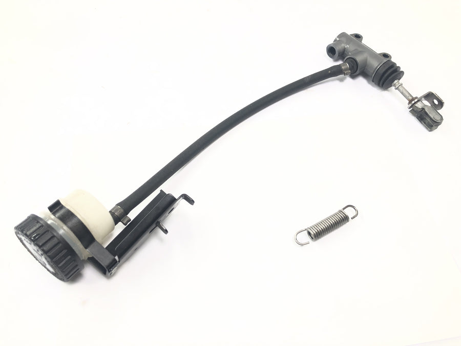 BMW R 1200 CL K30 [2003] - brake pump in the back