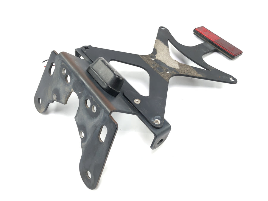 Yamaha YZF R1 RN09 [2003] - Characteristics holder holder license plate behind