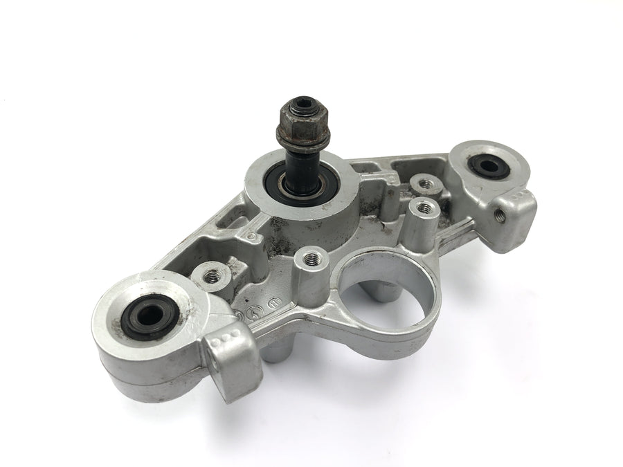 BMW R 1200 R R1ST [2008] - Fork bridge at the top of the handlebar clamp