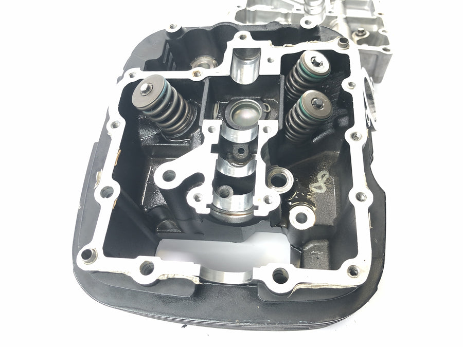 Suzuki Intruder VL 1500 AL [2000] - cylinder head rear valve train