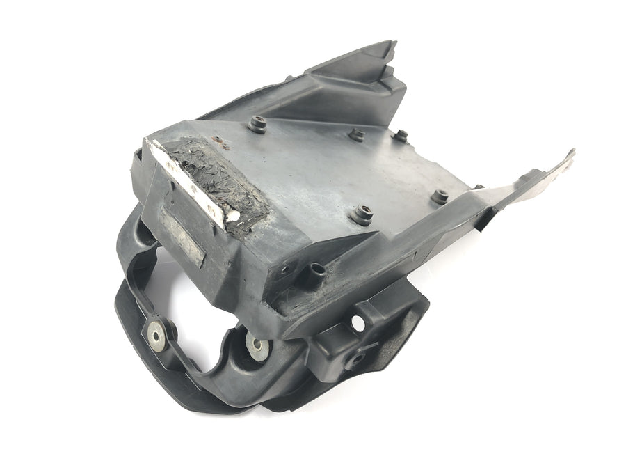 Kawasaki ZRX 1200 S ZRT20A [2001] - Rear inner panel, lower part, rear fender, taillight mount