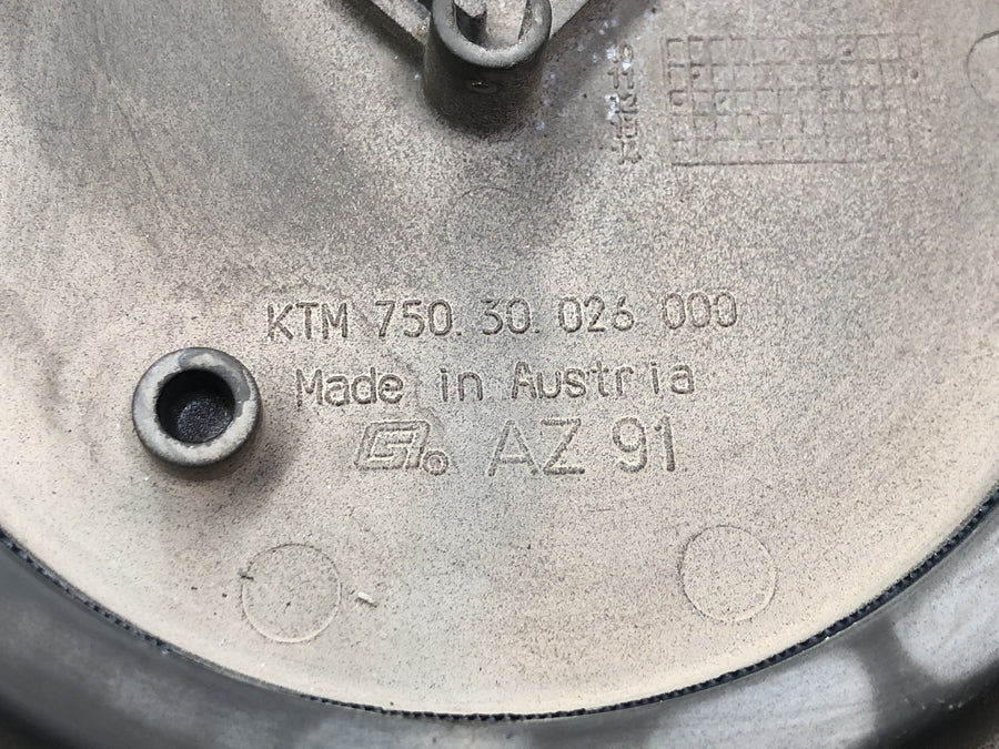 KTM Duke 690 A3 [2012] - clutch cover engine cover right