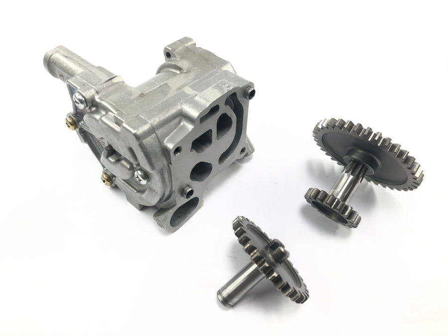 Triumph Daytona 900 T300D [1996] - Oil pump gear pump oil feed pump with drive