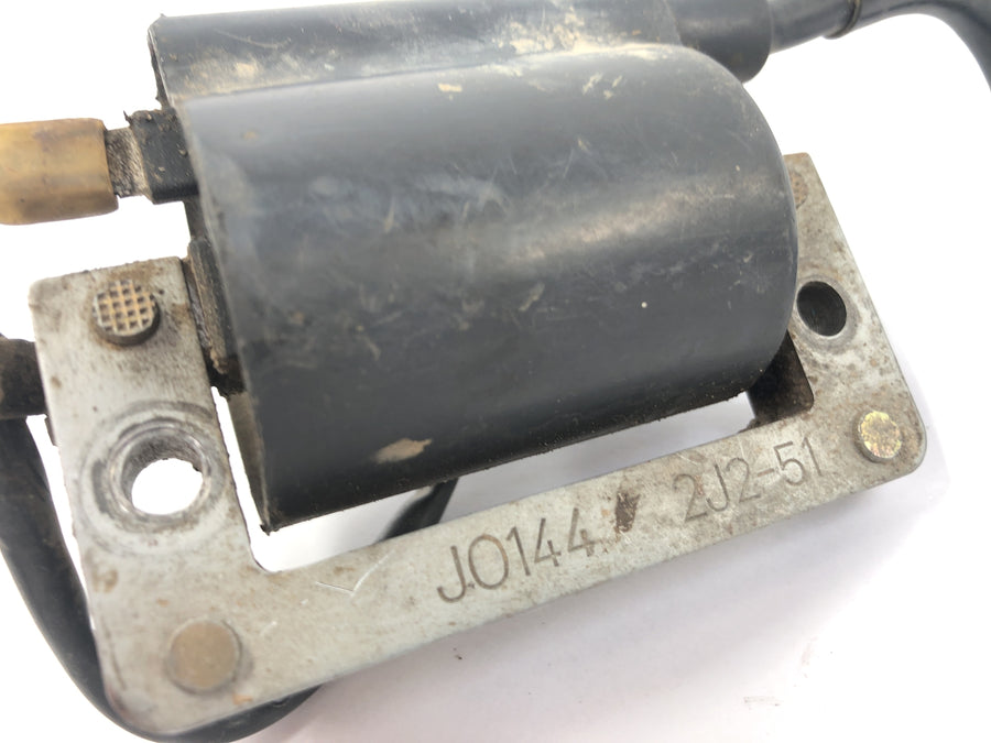 Yamaha TT 600 R DJ01 [1998] - Zündspule mit Zündkabel und Zündkerzenstecker