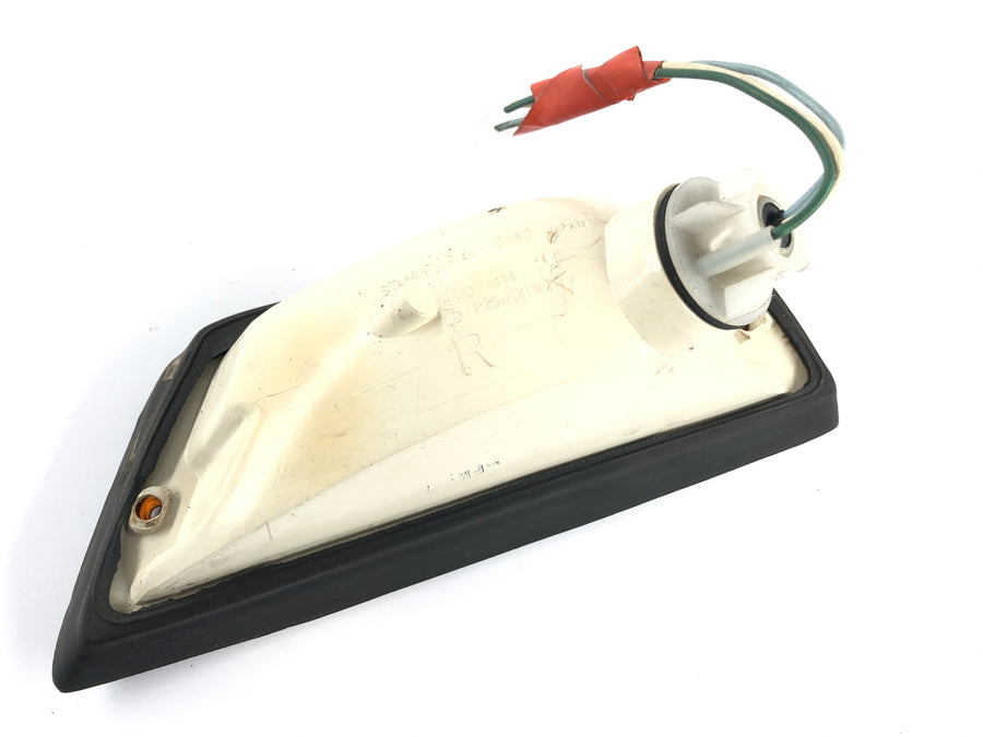 Honda Goldwing GL 1100 SC02 [1980] - turn signal cladding indicators on the left and right