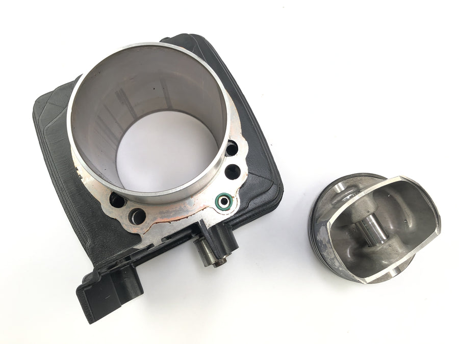 Ducati ST2 944 [1999] - Cilinder met Pistons Standing