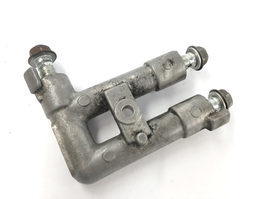 Suzuki GSX R 1100 GV73B [1990] - brake distributor