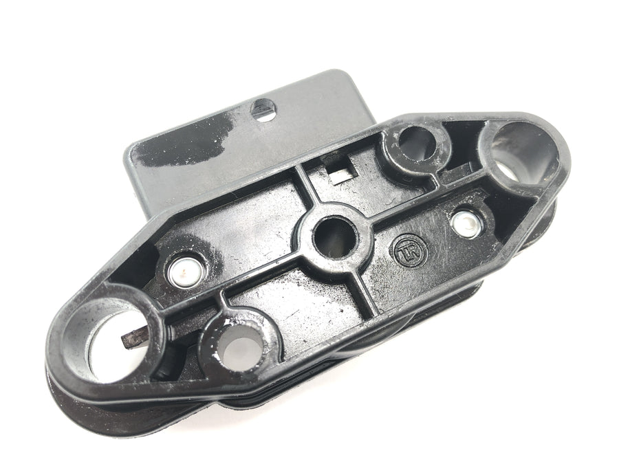 Suzuki VZ 1500 WVCU [2011] - Seat lock