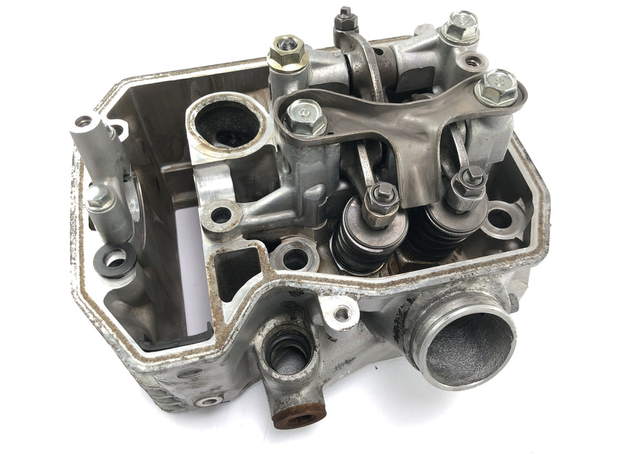 Honda XRV 750 Africa Twin RD04 [1990] - Cylinder head with front valves