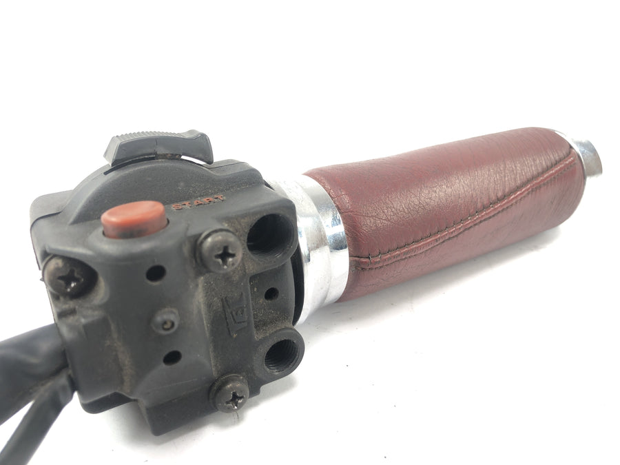 Honda GL 500 Silverwing PC02 [1982] - Gas grip rotary handle Right handle switch unit