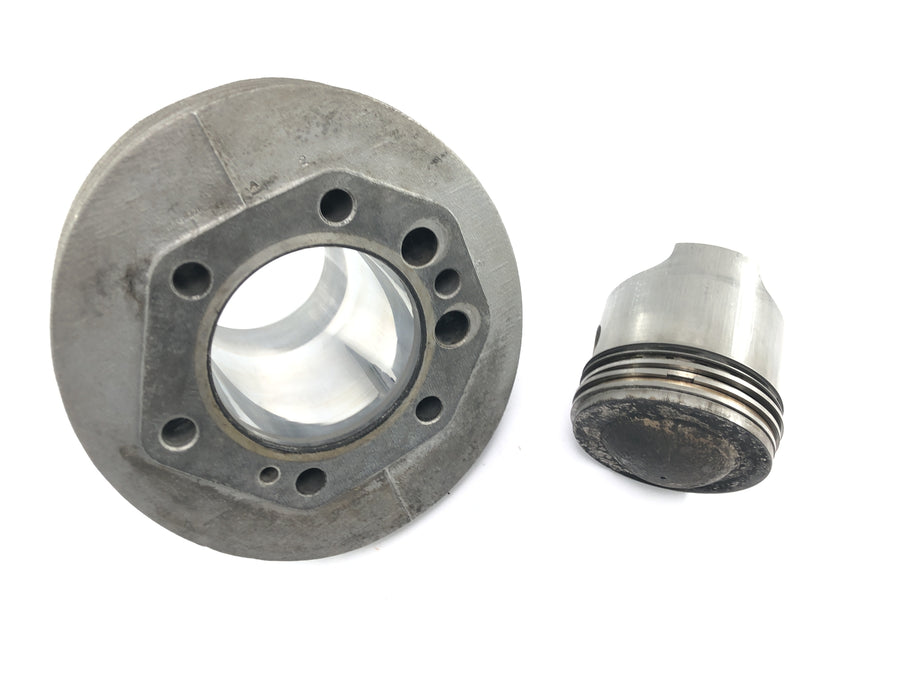 Moto Guzzi V7 Special [1971] - Cylinder with piston right piston kit cylinder liner cylinder unit