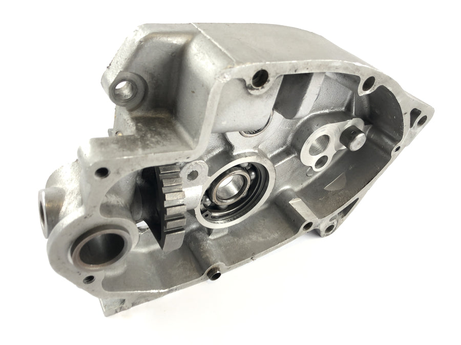 Triumph Bonneville T140V [1976] - Gear Cover Inside