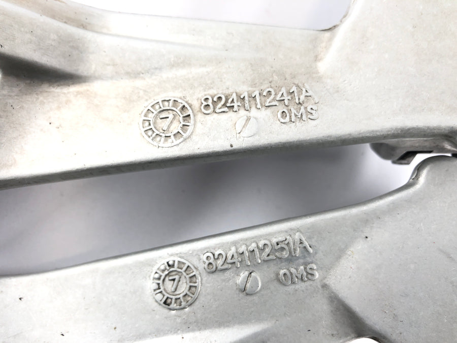 Ducati 1098 S H7 [2009] - Pediatric footrests on the left and right with holder