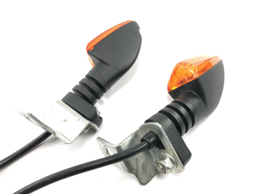 SWM SM 125 R [2018] - knipperlichten voor en achter set per paar