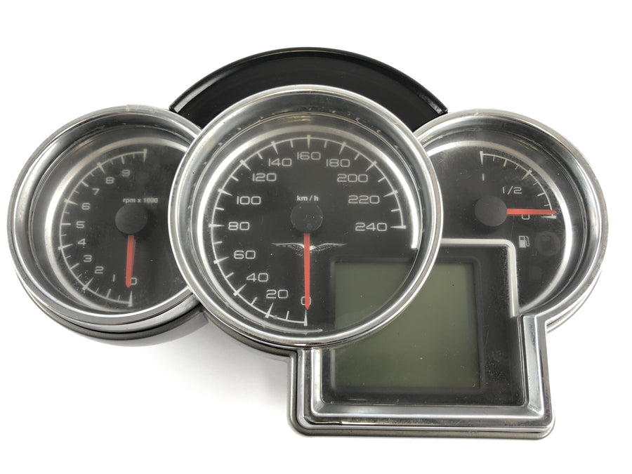 Moto Guzzi Norge 1200 [2006] - Tacho cockpit ontstekingsvergrendeling tank slot voor Gabelbrücke boven CDI