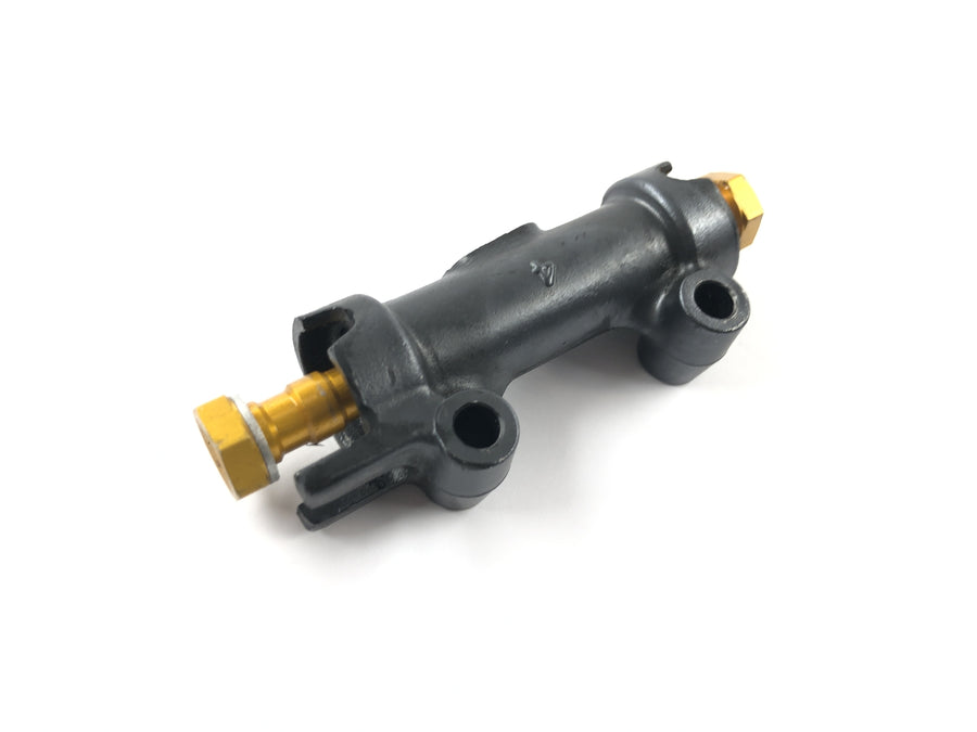 Kawasaki ZRX 1200 S ZRT20A [2001] - Front brake line distributor brake force distributor