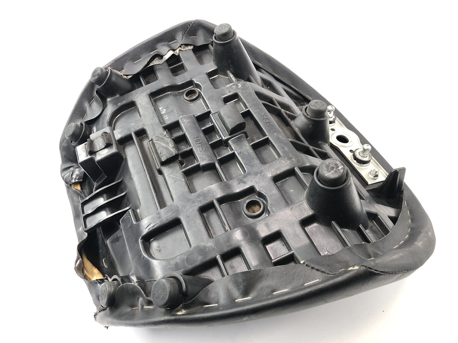 Suzuki VZ 1500 WVCU [2011] - Driver's seat bench seat
