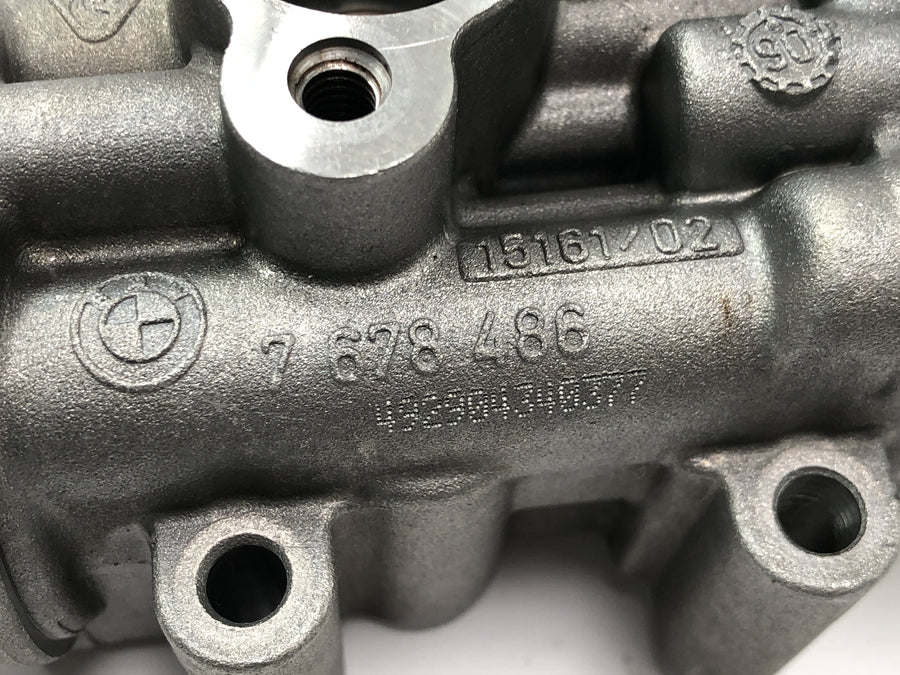 BMW K 1200 S K12S [2004] - Oliepomp pompelement moto component