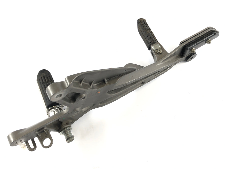 Honda CBF 1000 A SC58 [2006] - footrest plate on the right