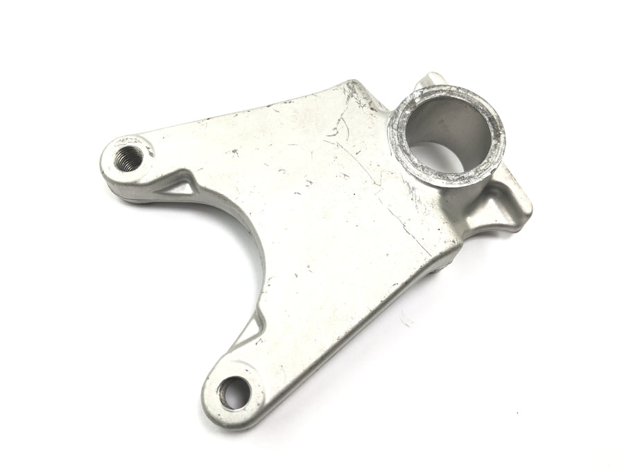 Yamaha YZF R1 RN04 [2001] - Bremsanker hinten Bremssattelaufnahme