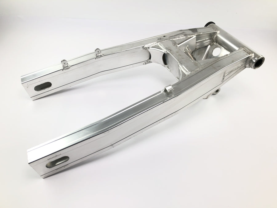 Suzuki GSX R 1100 GU74C [1987] - Achterbrug achterwiel zwenkarm aluminium achterbrug