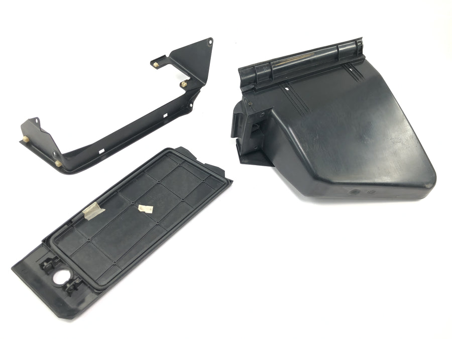 BMW K 1100 LT [1993] - storage compartment on the right