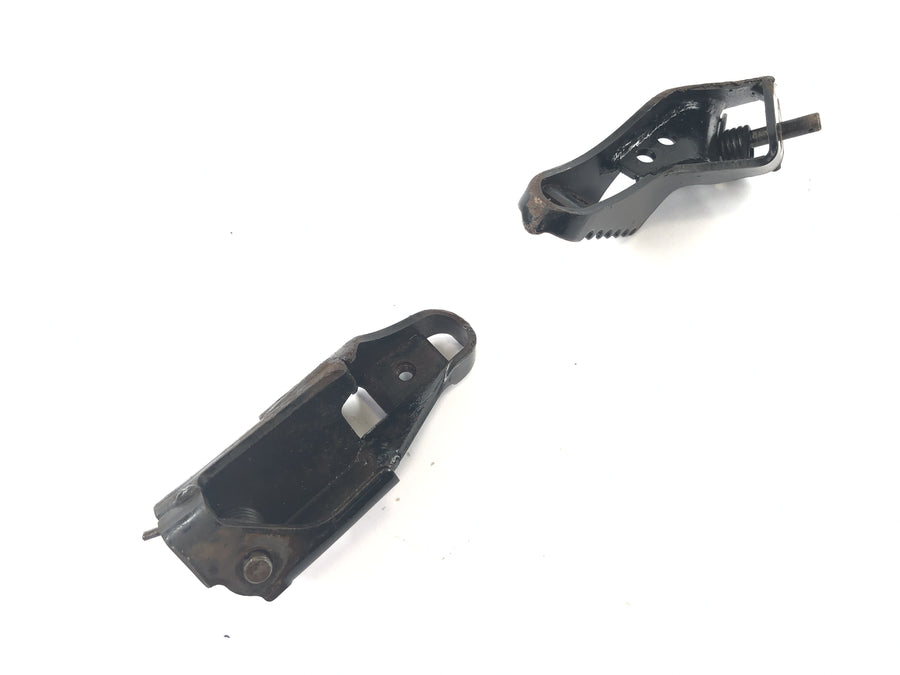 Honda NX 650 RD08 [1995] - Footrest drivers Freebret footrests at the back