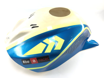 Aprilia RSV4 1000 [2010] - Bekleding van tank
