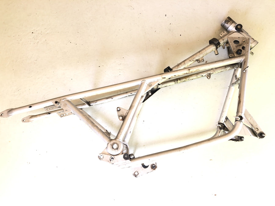 Moto Guzzi 850 Le Mans 3 VF [1986] - frame with papers